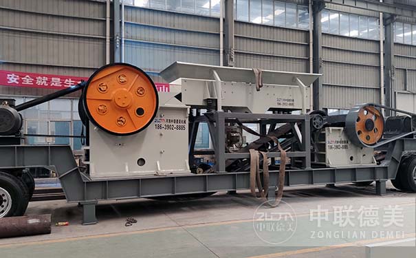 移動建筑垃圾破碎機(jī)